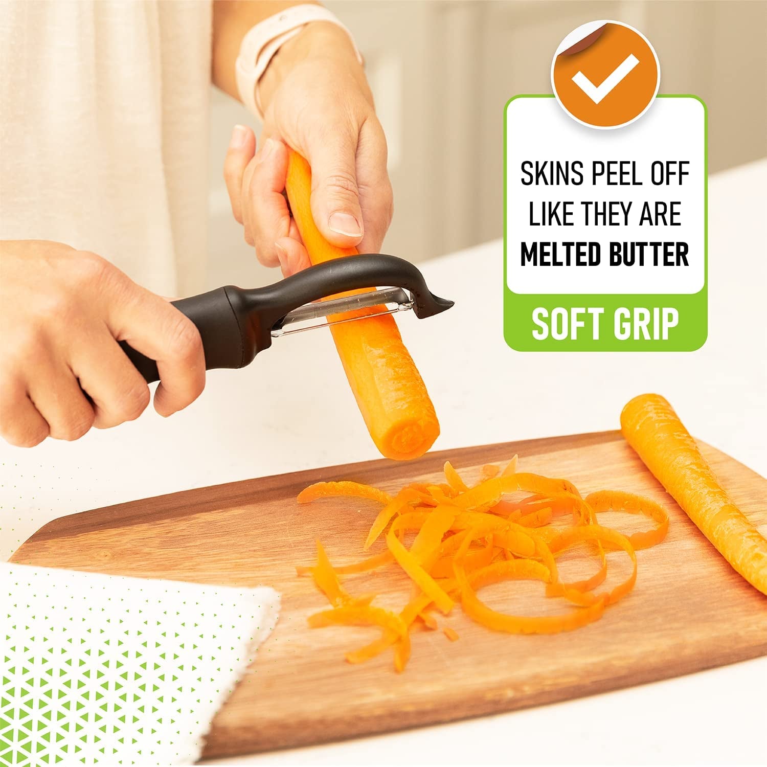 Premium Swivel Vegetable Peeler, Soft Grip Handle and Ultra Sharp Stainless Steel Blades - Perfect Kitchen Peeler for Veggie, Fruit, Potato, Carrot, Apple - Black